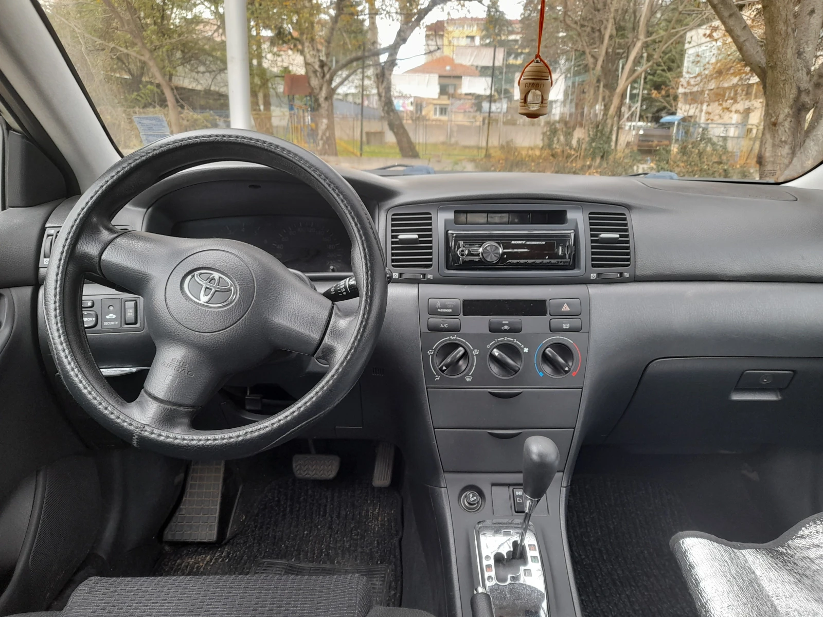 Toyota Corolla | Mobile.bg � ����������� 3
