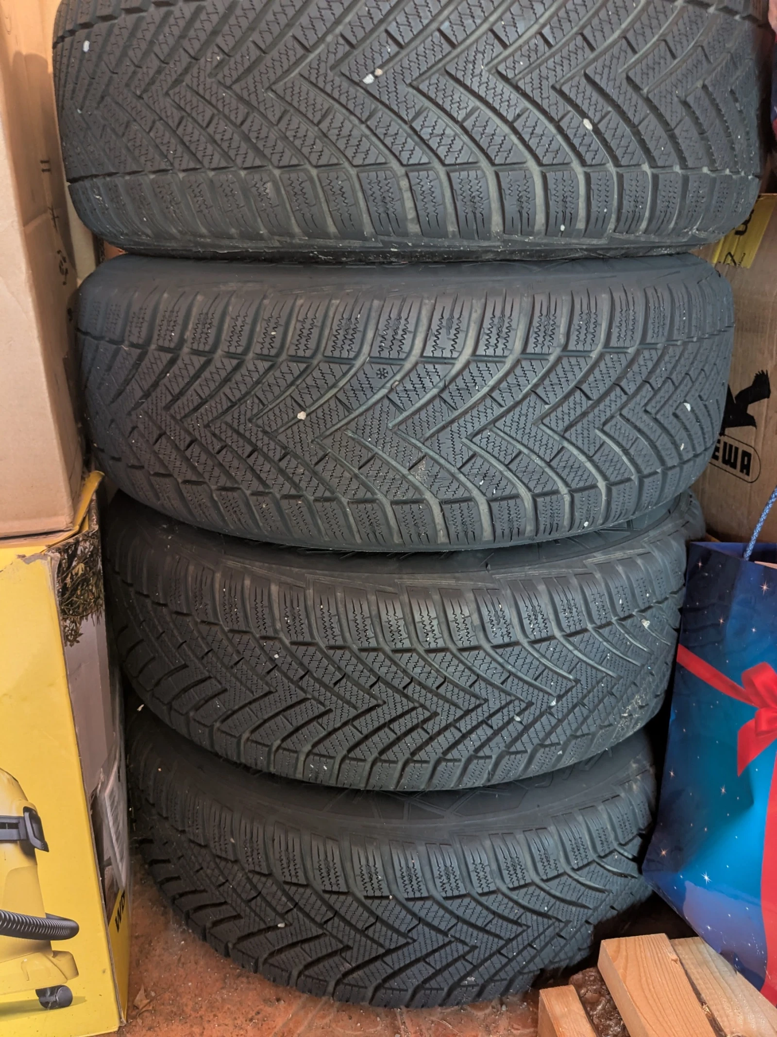 Volvo V70 D5, снимка 13 - Автомобили и джипове - 54631789
