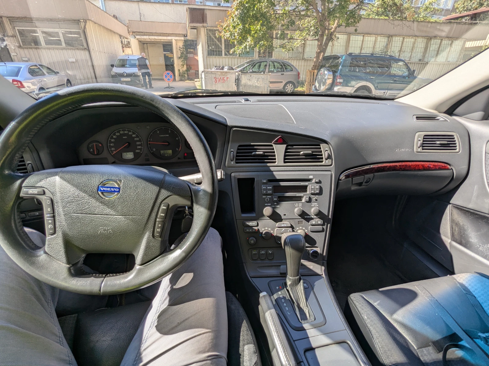 Volvo V70 D5, снимка 5 - Автомобили и джипове - 54631789