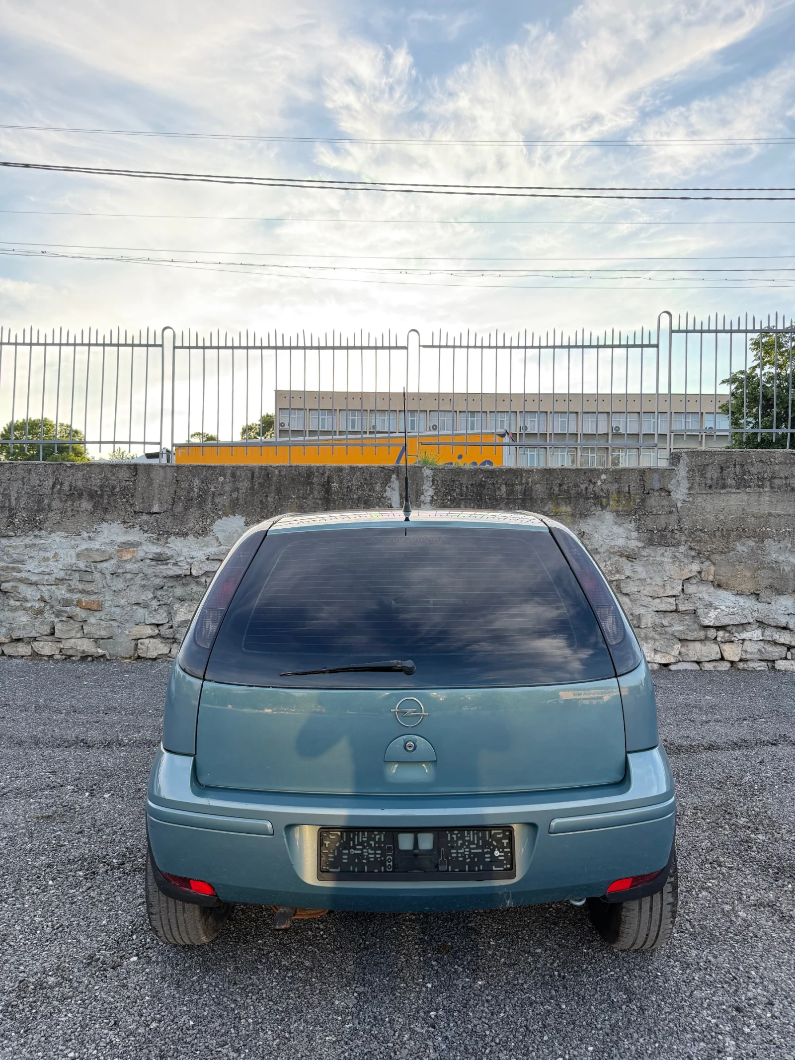 Opel Corsa 1.2 Twinsport/ 80кс., снимка 2 - Автомобили и джипове - 54859762