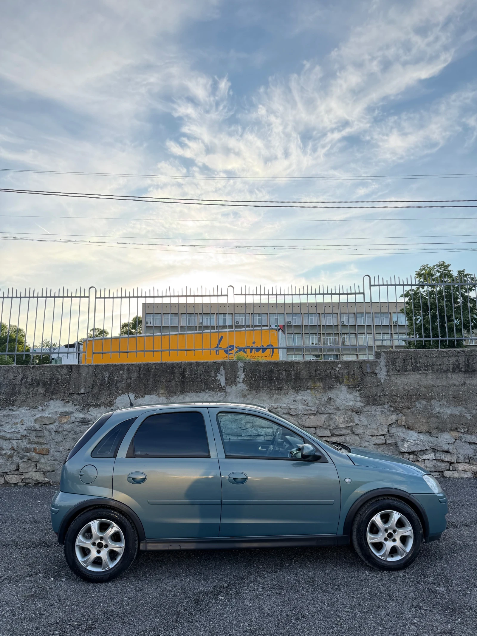 Opel Corsa 1.2 Twinsport/ 80кс., снимка 4 - Автомобили и джипове - 54859762