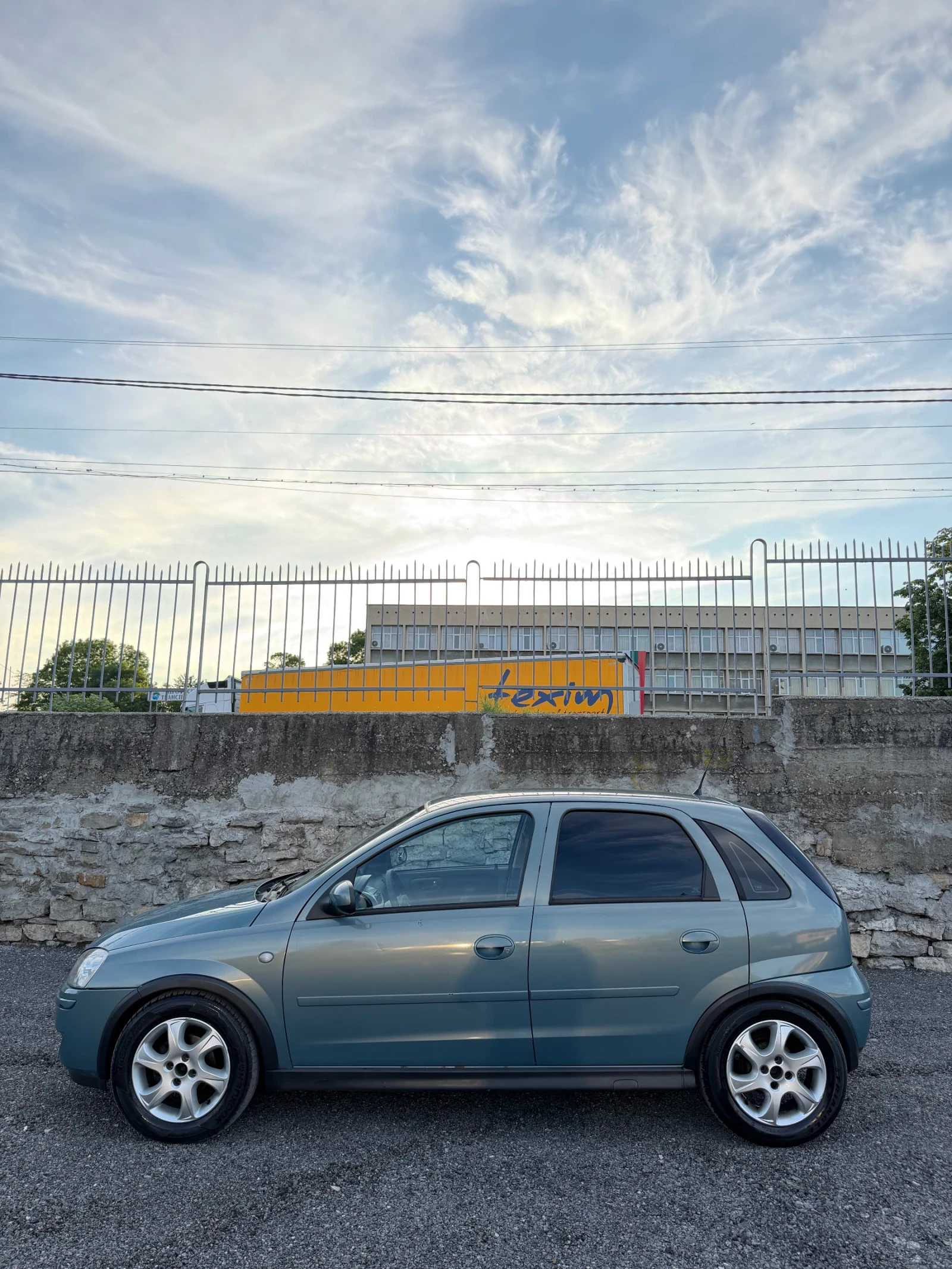 Opel Corsa 1.2 Twinsport/ 80кс., снимка 3 - Автомобили и джипове - 54859762