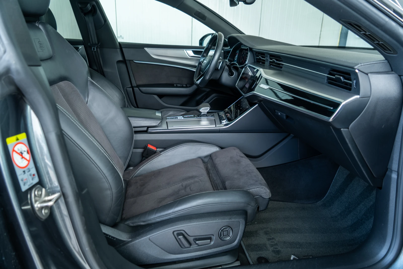 Audi A7 50TDI = QUATTRO = FULL MAX = ГАРАНЦИЯ = ЛИЗИНГ, снимка 11 - Автомобили и джипове - 55138233