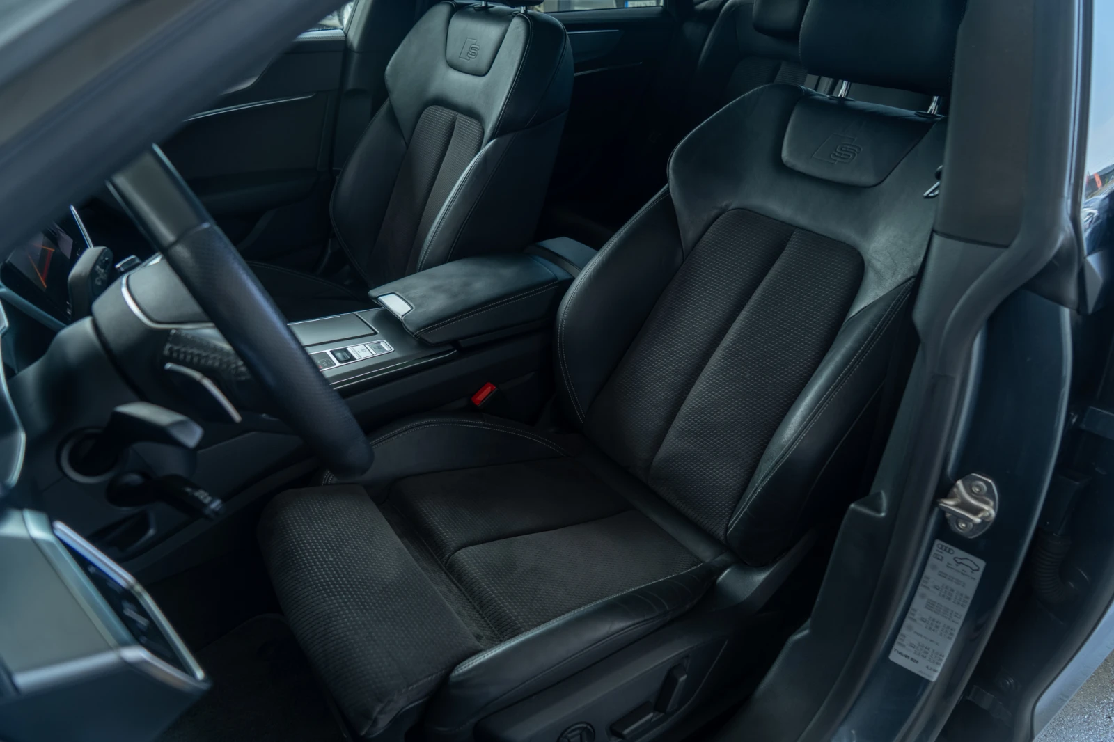 Audi A7 50TDI = QUATTRO = FULL MAX = ГАРАНЦИЯ = ЛИЗИНГ, снимка 8 - Автомобили и джипове - 55138233