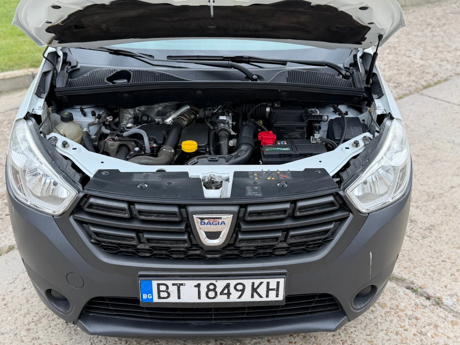 Dacia Dokker, снимка 9 - Автомобили и джипове - 55388668
