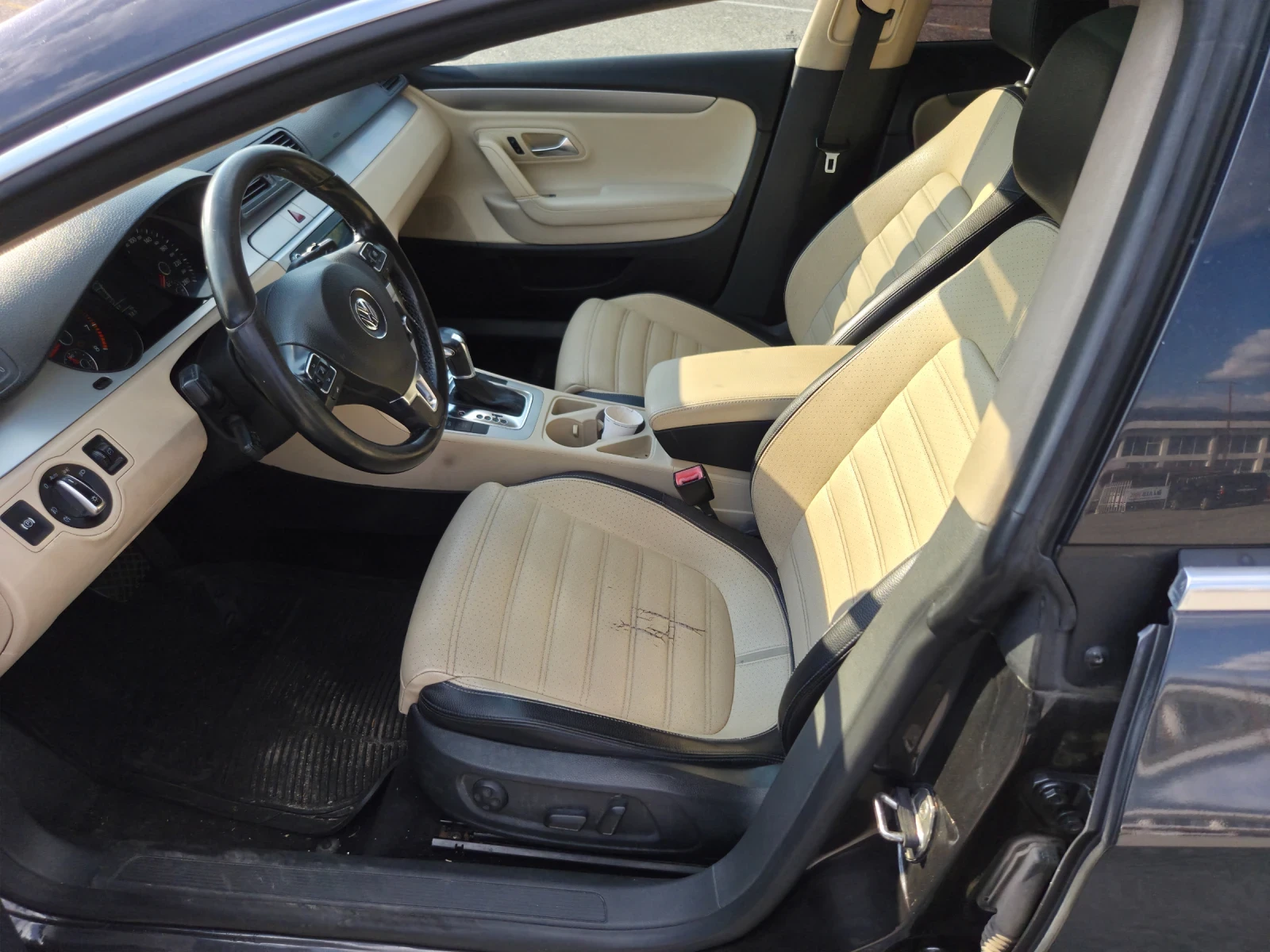 VW CC 2.0 турбо 200 коня Автомат 2010г !!, снимка 12 - Автомобили и джипове - 55547358
