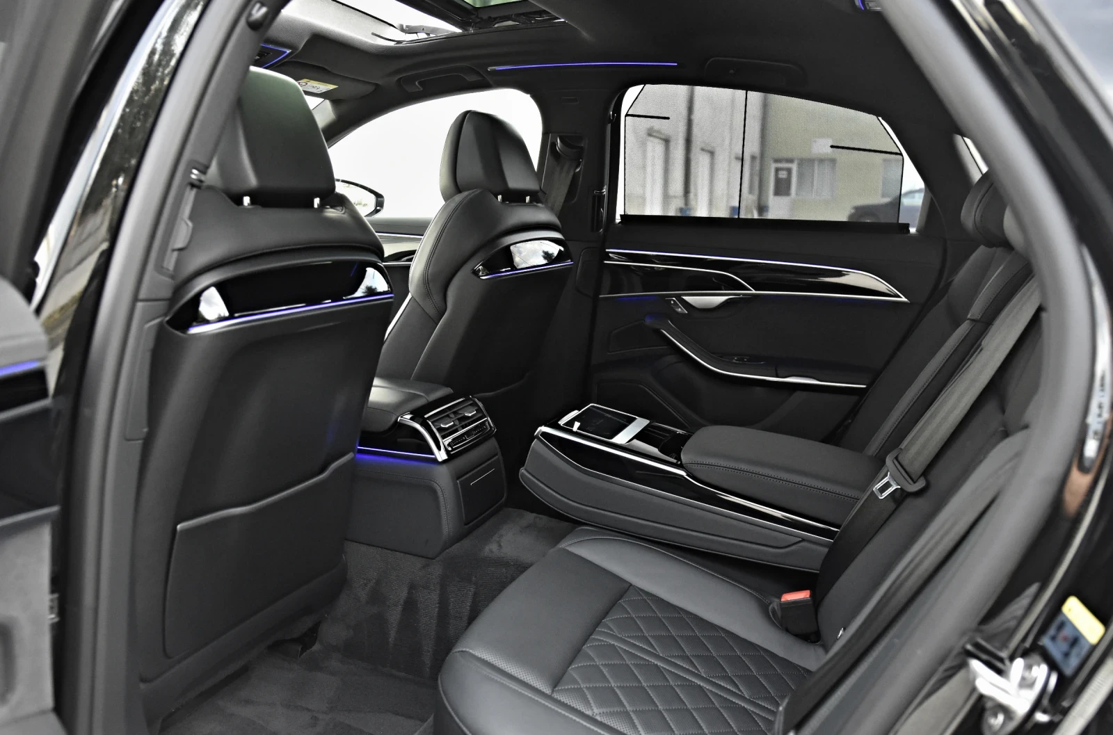 Audi A8 5.0TDI SPORT PAKET 360 B&O PANO 21 OLED S8-SITZE, снимка 14 - Автомобили и джипове - 55826050