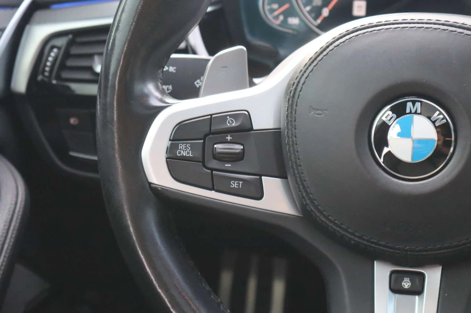 BMW 540 i xDrive | Без Инциденти | M пакет | Head Up | , снимка 12 - Автомобили и джипове - 56080123