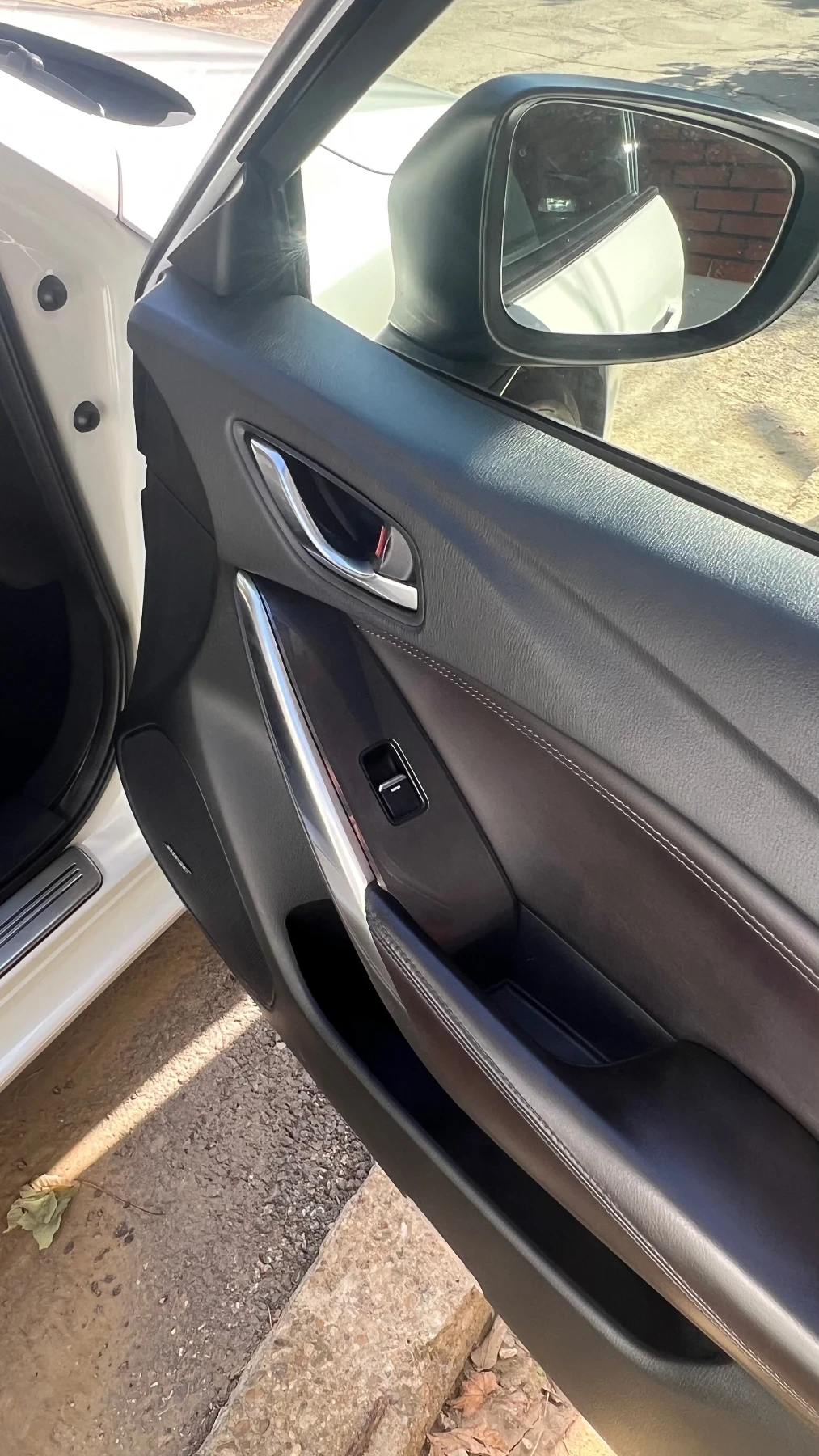 Mazda 6 2.2 SKYACTIV 175 hp ULTIMATE, снимка 15 - Автомобили и джипове - 56404547