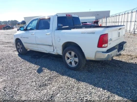 Dodge RAM 1500 5.7L V-8 VVT, 390HP 4X4 Drive, снимка 3