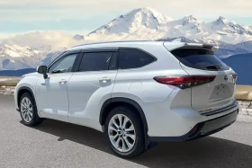 Toyota Highlander HYBRID LIMITED * AWD * 8 МЕСТЕН * ПАНО * CARFAX * , снимка 4