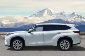 Toyota Highlander HYBRID LIMITED * AWD * 8 МЕСТЕН * ПАНО * CARFAX * , снимка 3