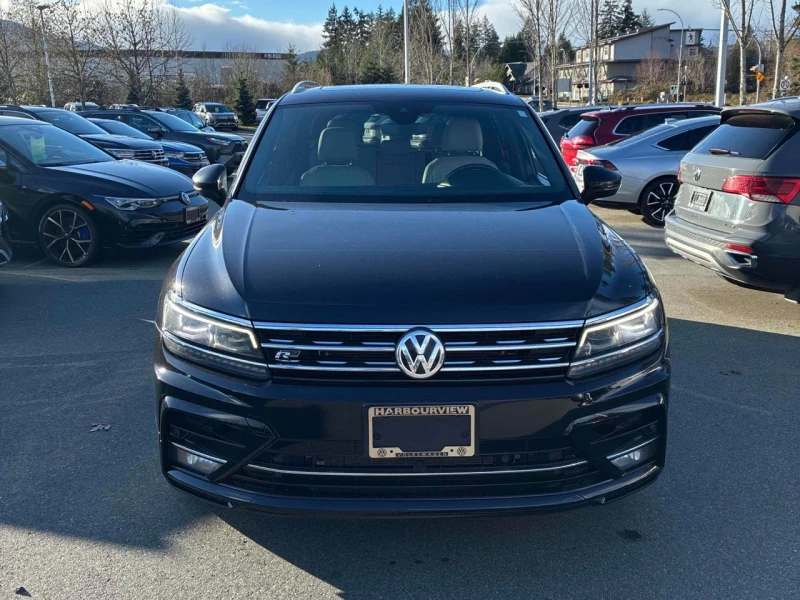 VW Tiguan R-Line* 4MOTION* Digital* Подгрев* Панорама* , снимка 2 - Автомобили и джипове - 52837496
