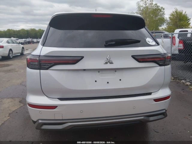 Mitsubishi Outlander SE 2.5, снимка 4 - Автомобили и джипове - 54748261