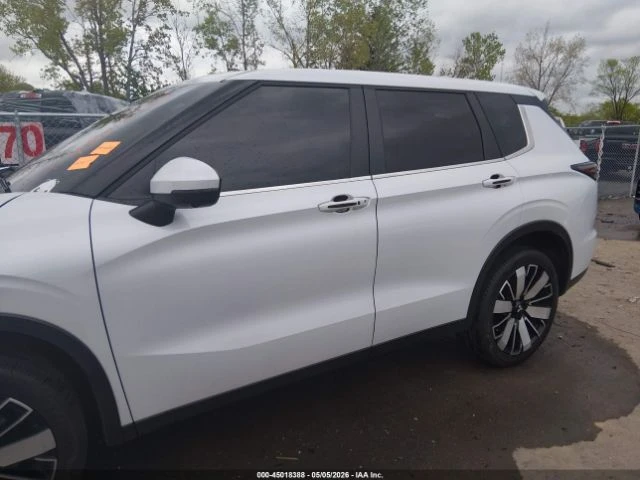 Mitsubishi Outlander SE 2.5, снимка 2 - Автомобили и джипове - 54748261
