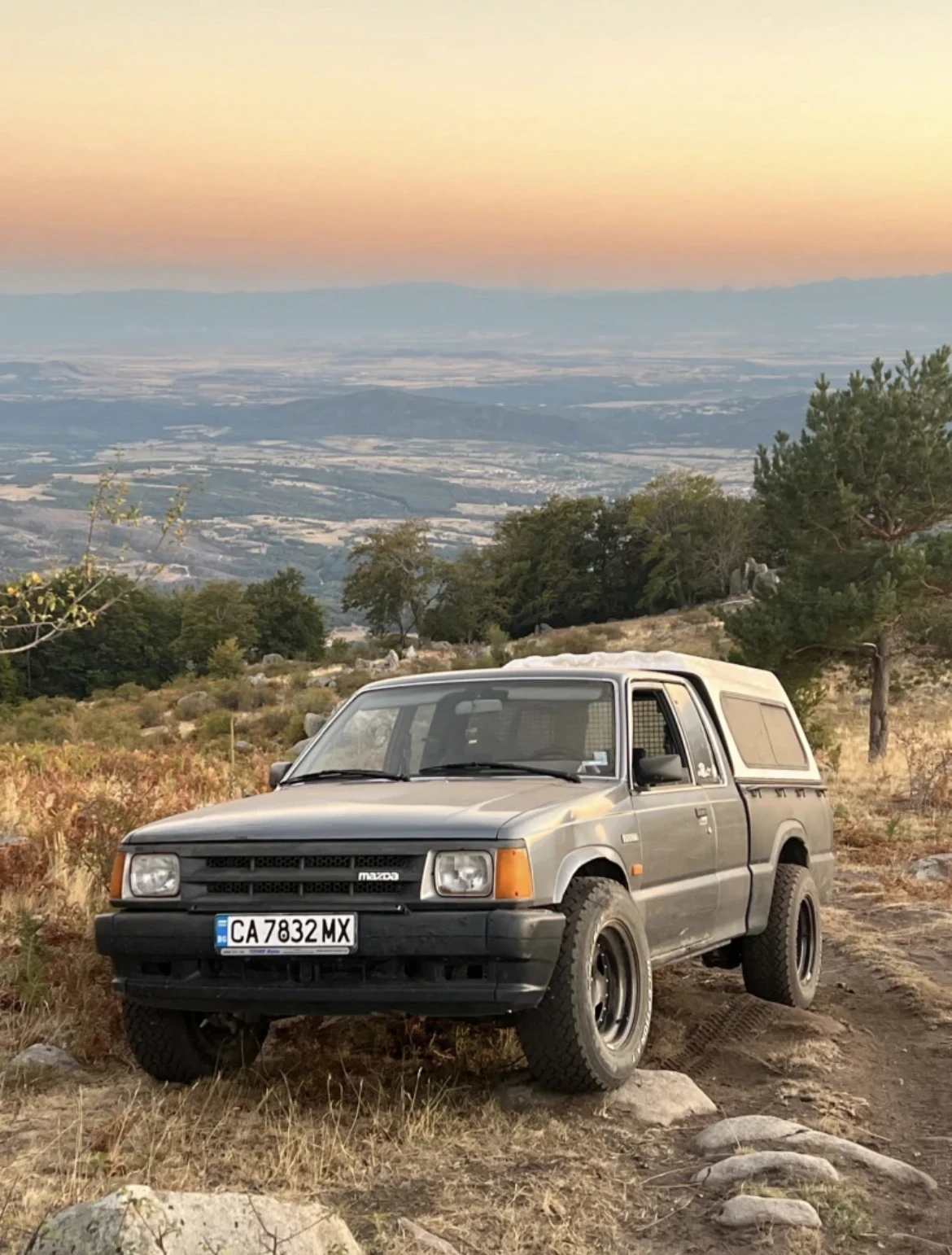 Mazda B2200, снимка 1