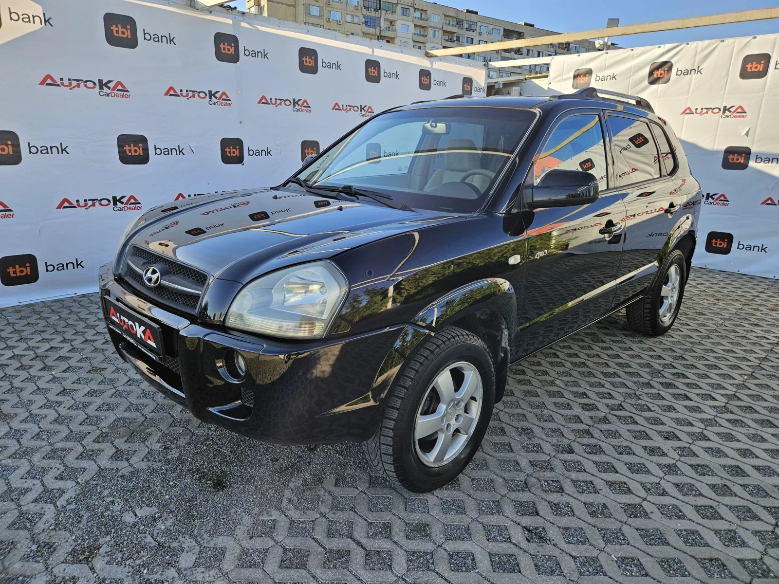 Hyundai Tucson 2.0i-141кс= 4х4= КЛИМАТИК= СЕРВ. ИСТОРИЯ= ПАРКТРОН - изображение 6