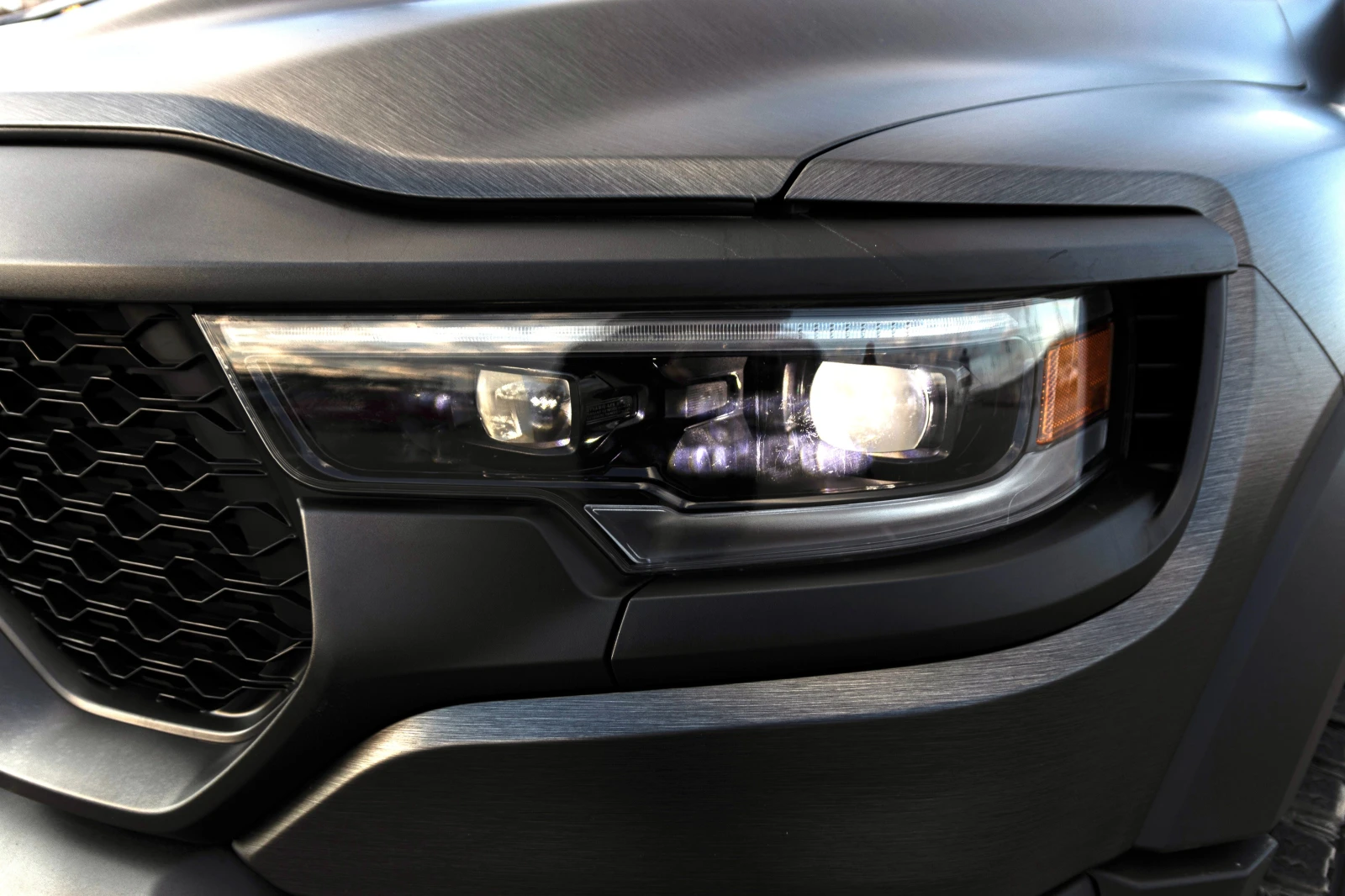 Dodge RAM 1500 TRX - изображение 8