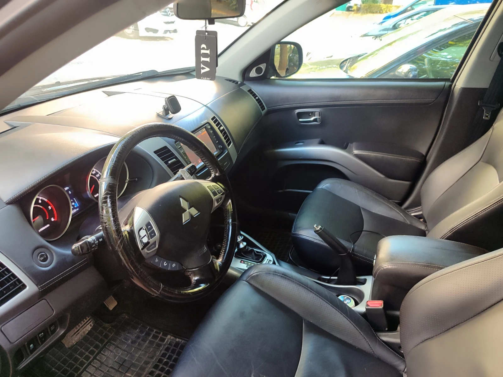 Mitsubishi Outlander 2.2 DID Keyless  - изображение 5