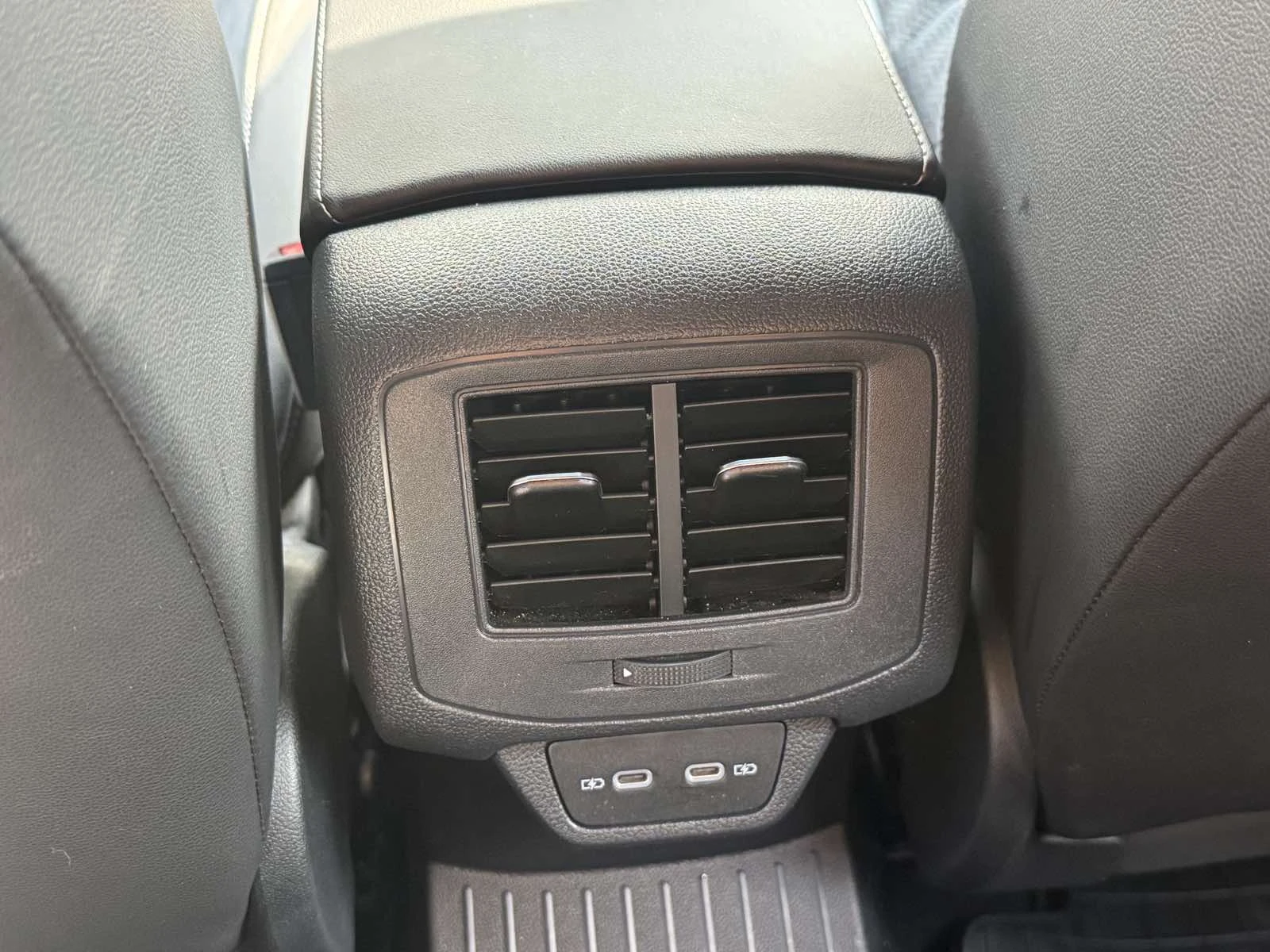 VW T-Roc R line/4x4/PANO/360 /Virtual/NAVI/TV/ 50 ..! | Mobile.bg   14