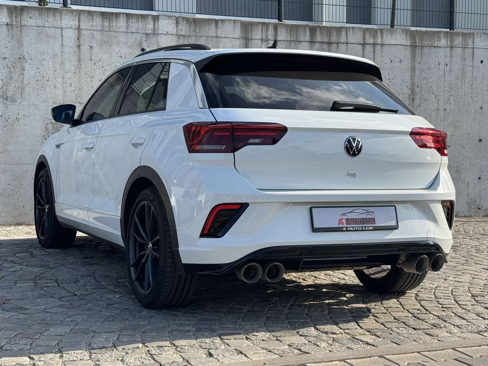 VW T-Roc R line/4x4/PANO/360 /Virtual/NAVI/TV/ 50 хил.км.! - изображение 6