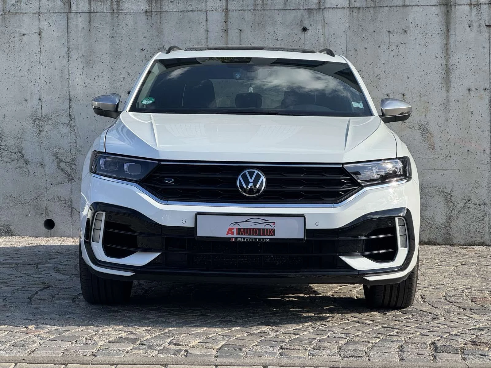 VW T-Roc R line/4x4/PANO/360 /Virtual/NAVI/TV/ 50 ..! | Mobile.bg   1