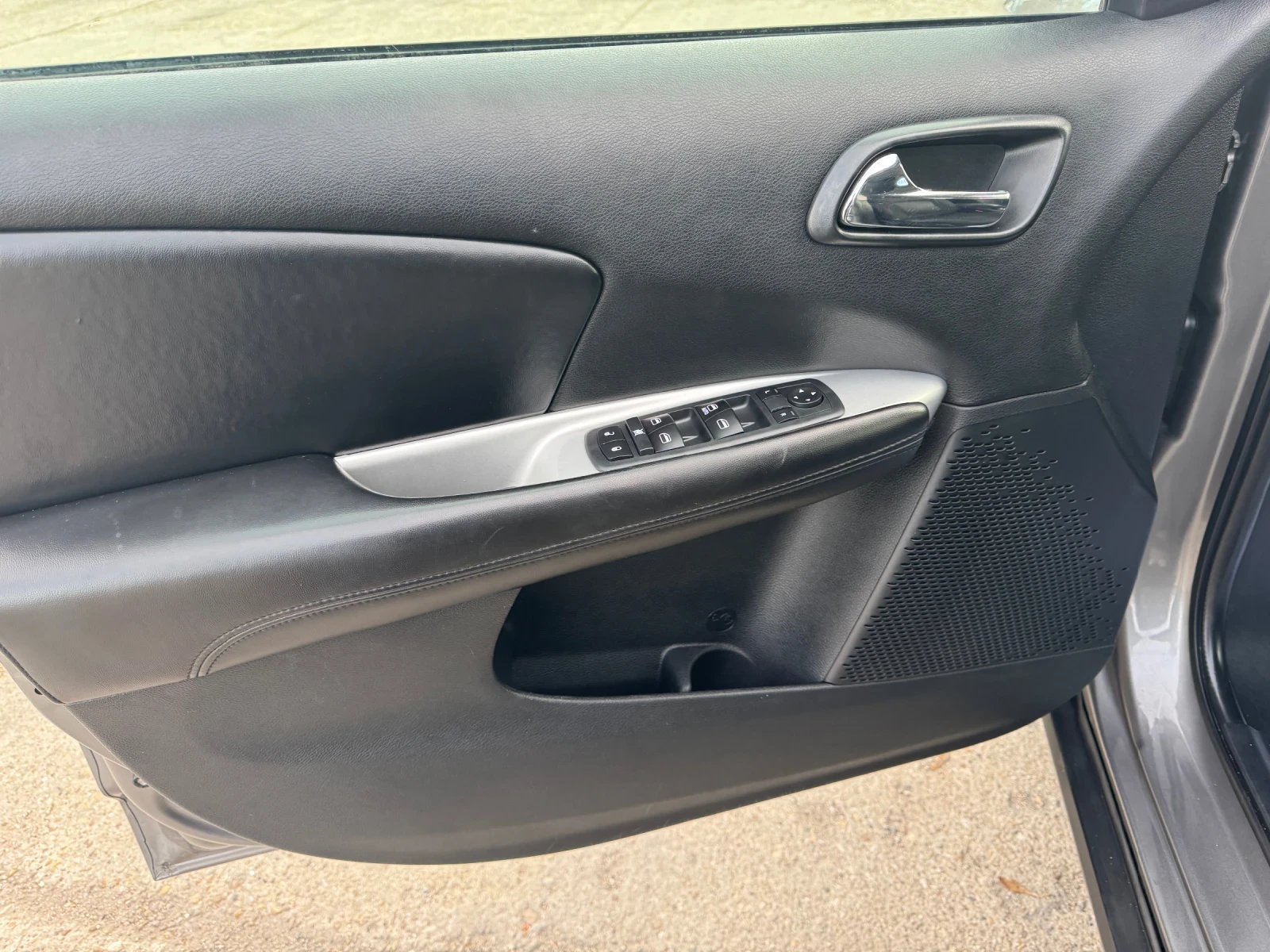 Fiat Freemont 2000-140кс 7 места - изображение 8