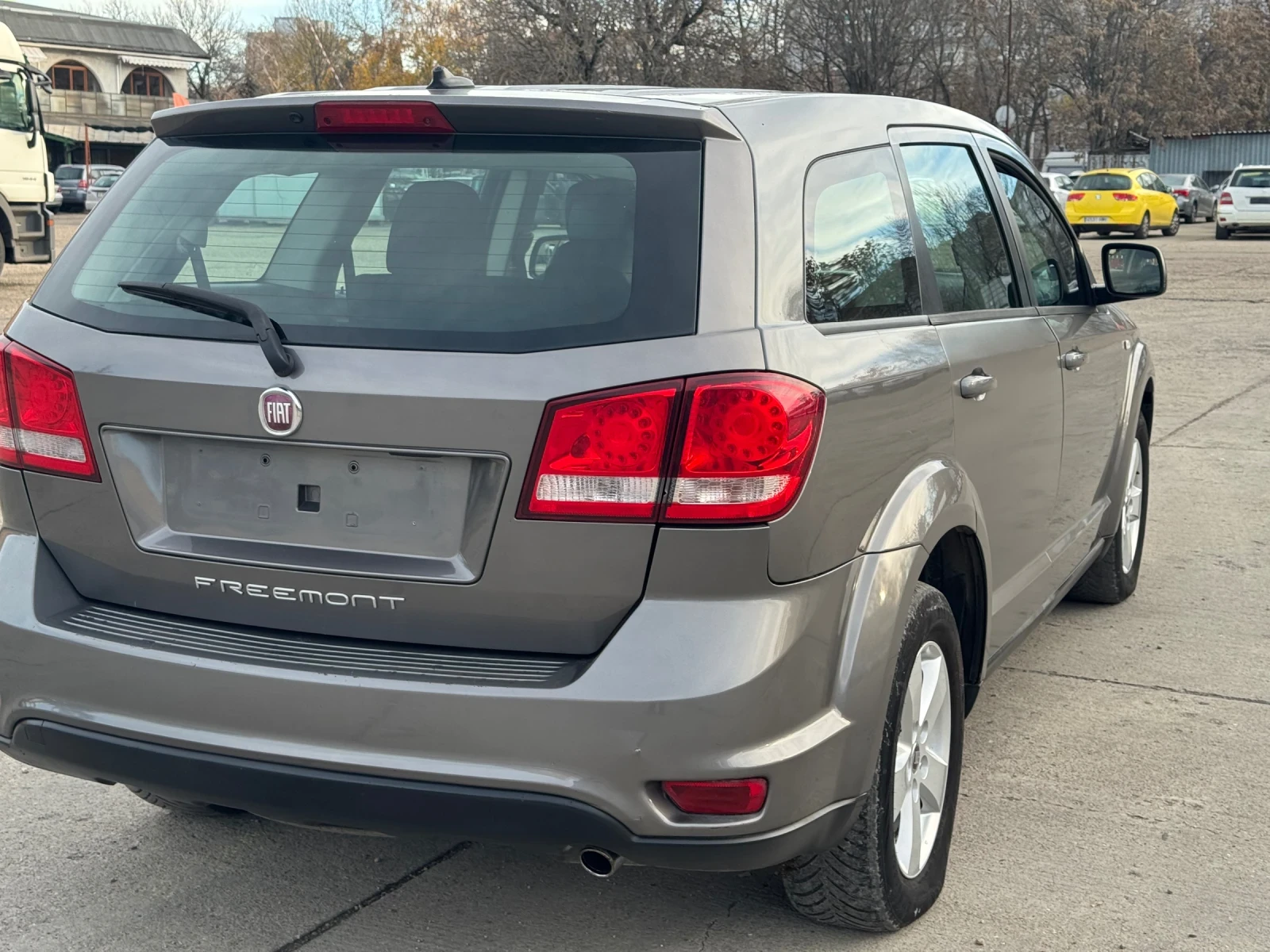 Fiat Freemont 2000-140кс 7 места - изображение 6