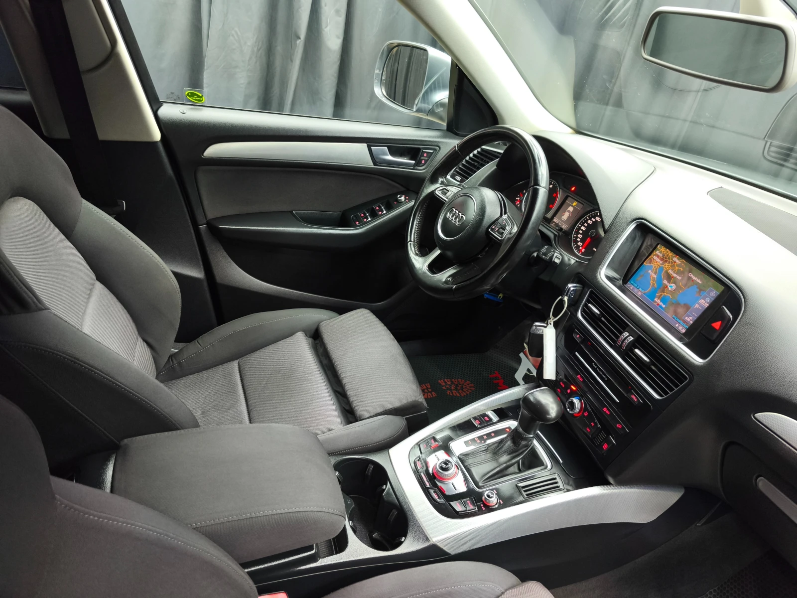 Audi Q5 2.0TDI Automatic Quattro 177k.c E5B | Mobile.bg � ����������� 12