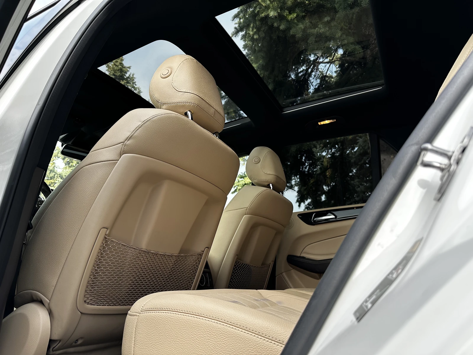 Mercedes-Benz GLE 400 AMG, CARPLAY, H&K, PANO, 9G-TRONIC, снимка 16 - Автомобили и джипове - 53707152