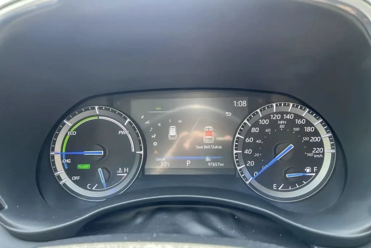 Toyota Highlander HYBRID LIMITED * AWD * 8 МЕСТЕН * ПАНО * CARFAX * , снимка 8 - Автомобили и джипове - 54943900