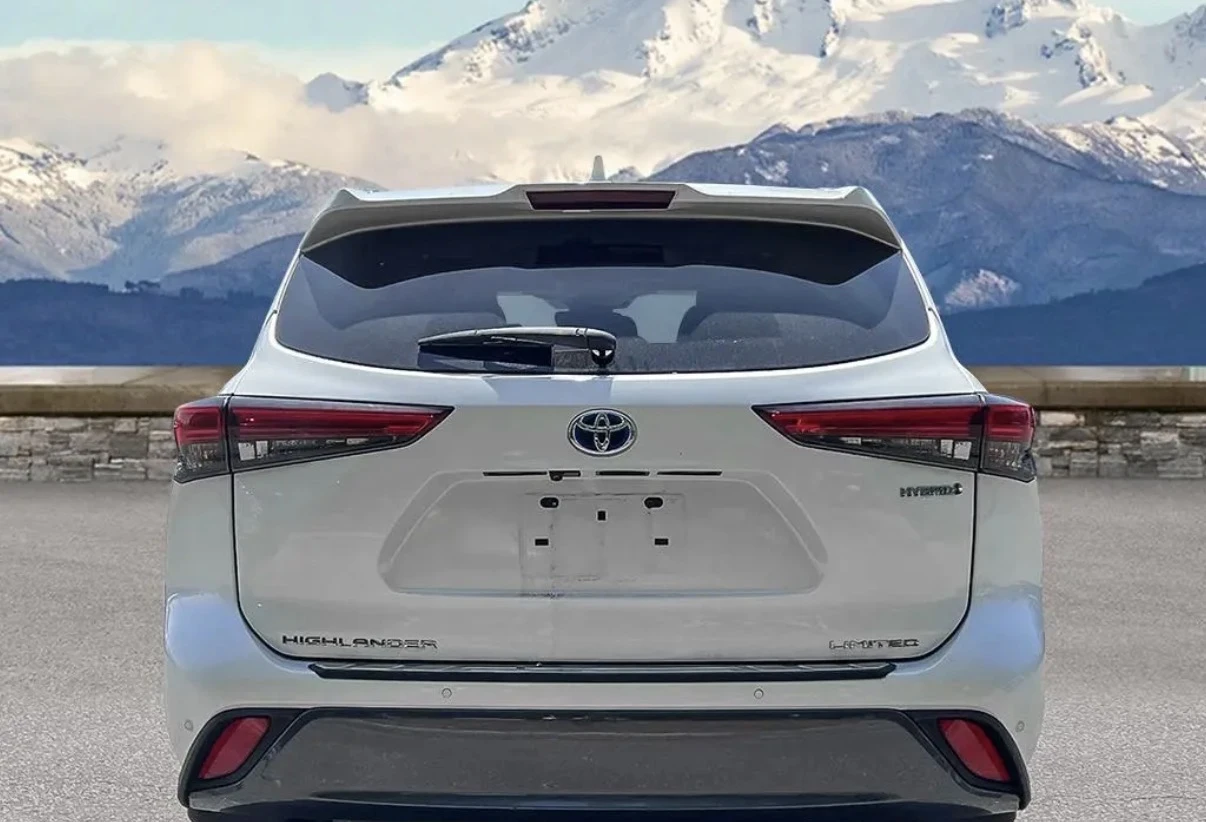 Toyota Highlander HYBRID LIMITED * AWD * 8 МЕСТЕН * ПАНО * CARFAX * , снимка 5 - Автомобили и джипове - 54943900