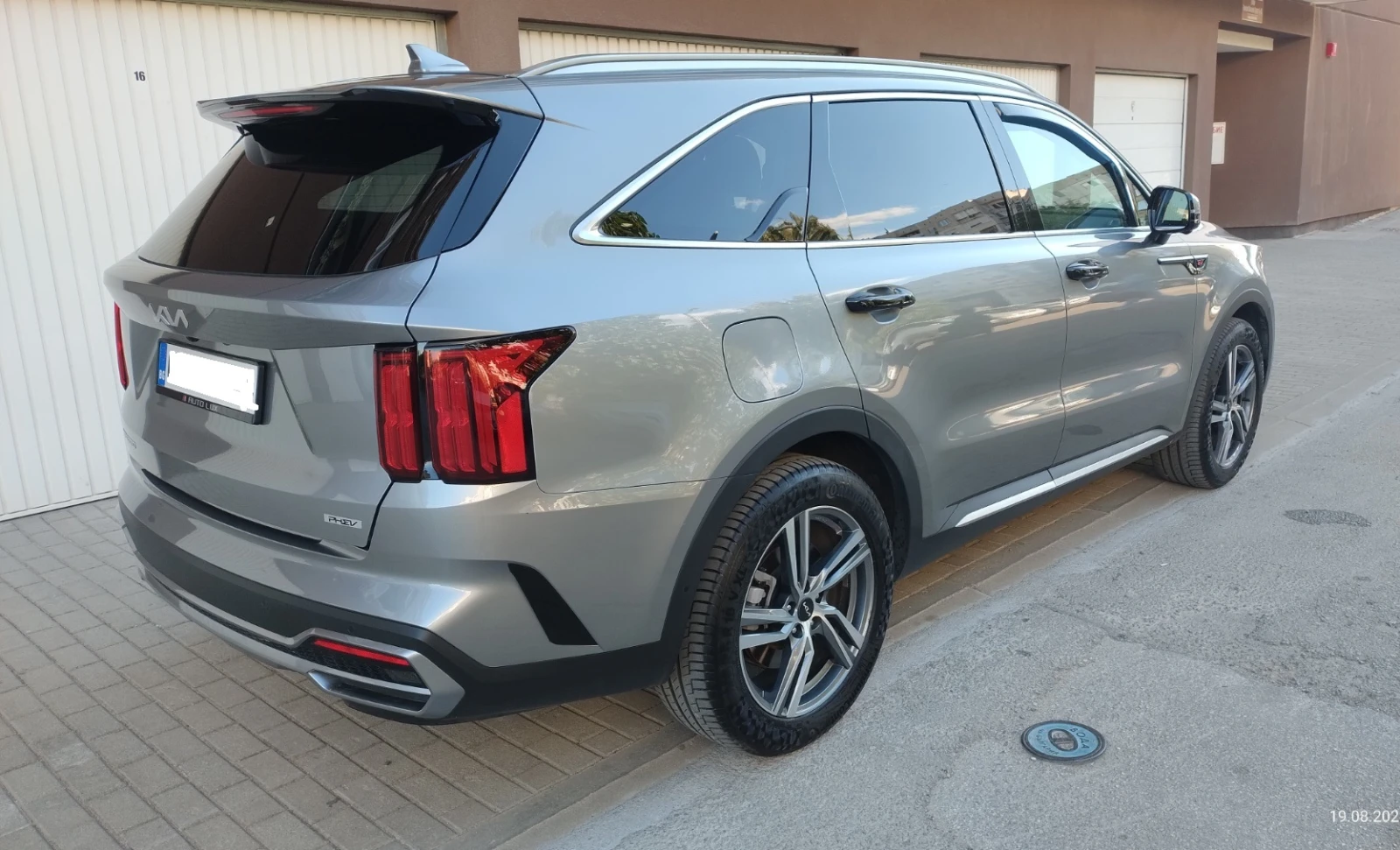 Kia Sorento (MQ4) Platinum 4WD Plug-In Hybrid, снимка 6 - Автомобили и джипове - 55826689