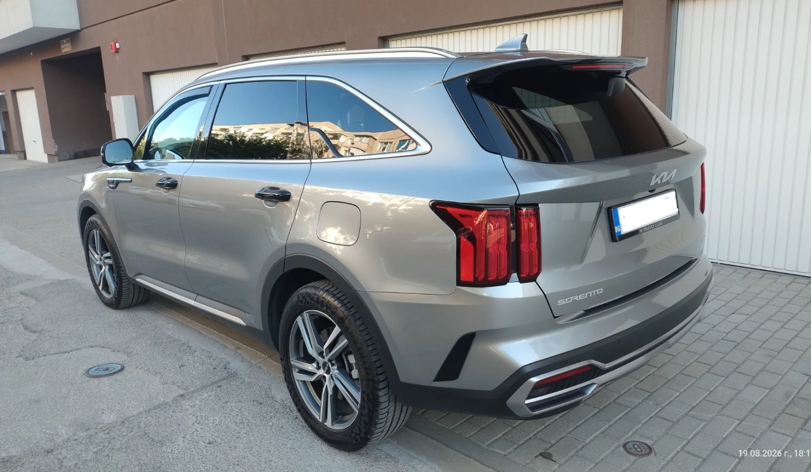 Kia Sorento (MQ4) Platinum 4WD Plug-In Hybrid, снимка 5 - Автомобили и джипове - 55826689