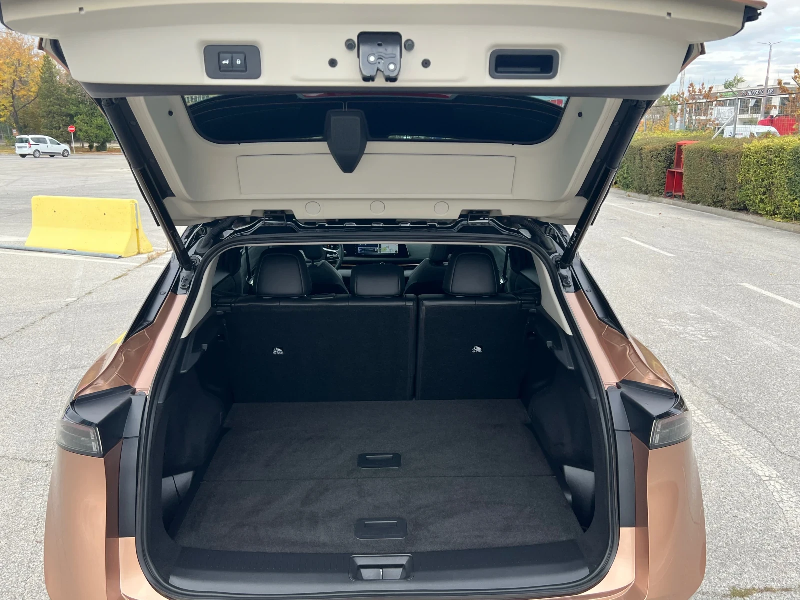 Nissan Ariya Evolve Pack e-4orce/92Kwh/��������/�������� | Mobile.bg � ����������� 17
