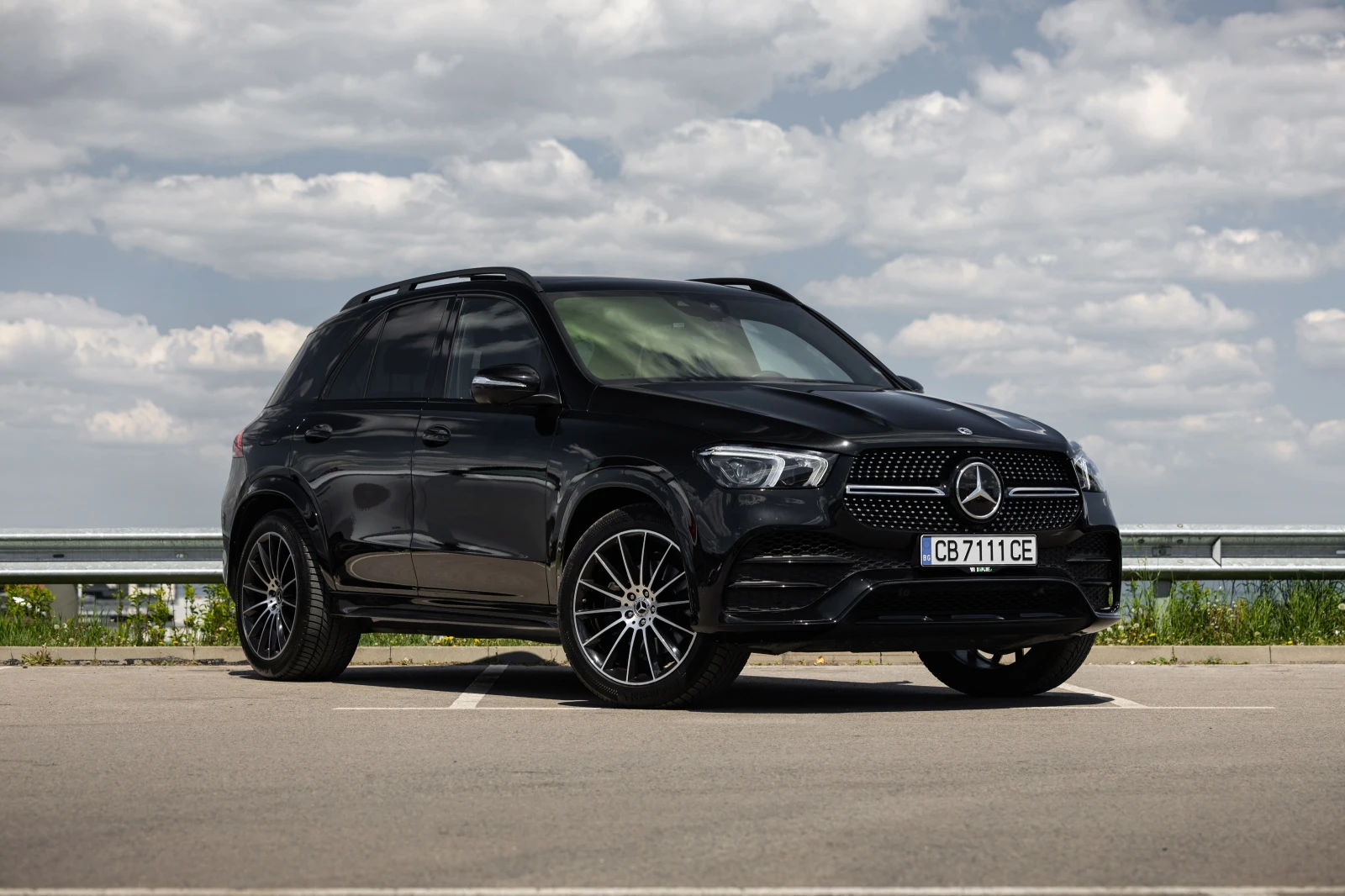 Mercedes-Benz GLE 400 AMG/4Matic/360/Panorama, снимка 3 - Автомобили и джипове - 56005264