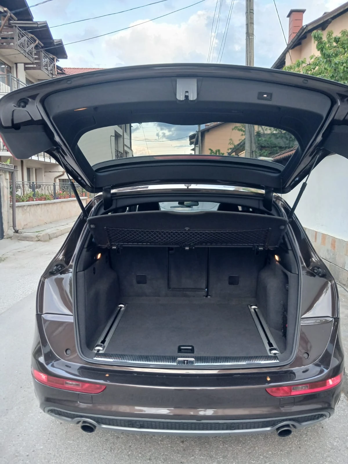 Audi Q5 2.0, снимка 9 - Автомобили и джипове - 56279196