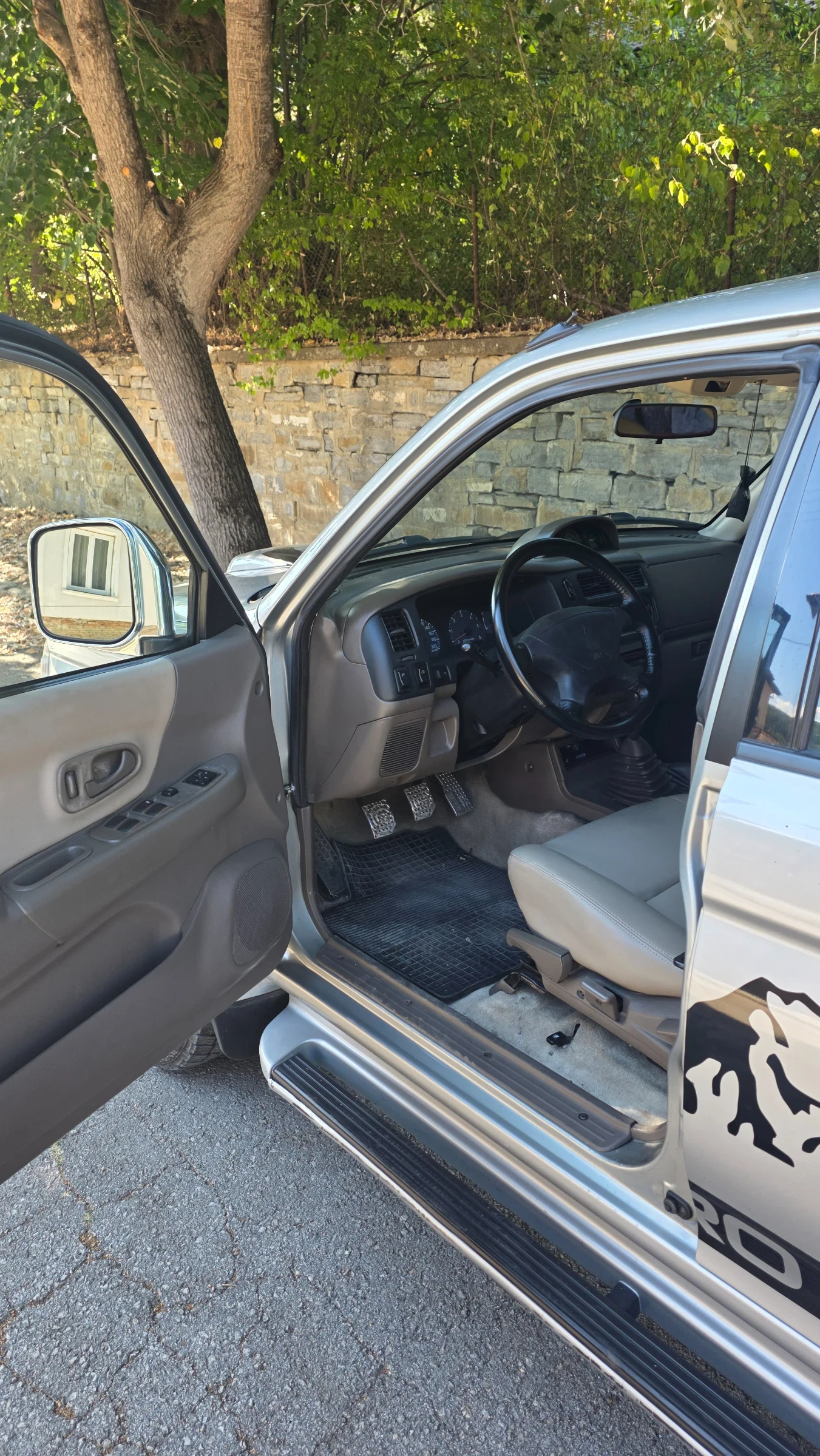 Mitsubishi Pajero sport, снимка 11 - Автомобили и джипове - 56726734