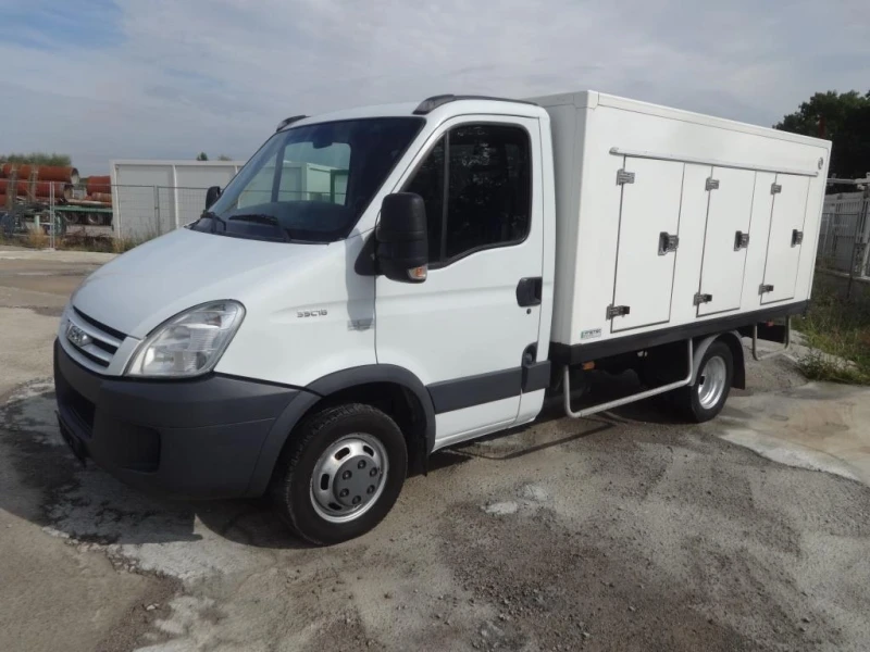 Iveco Daily 3.0HPI  ЗА СЛАДОЛЕД, снимка 2 - Бусове и автобуси - 37670414