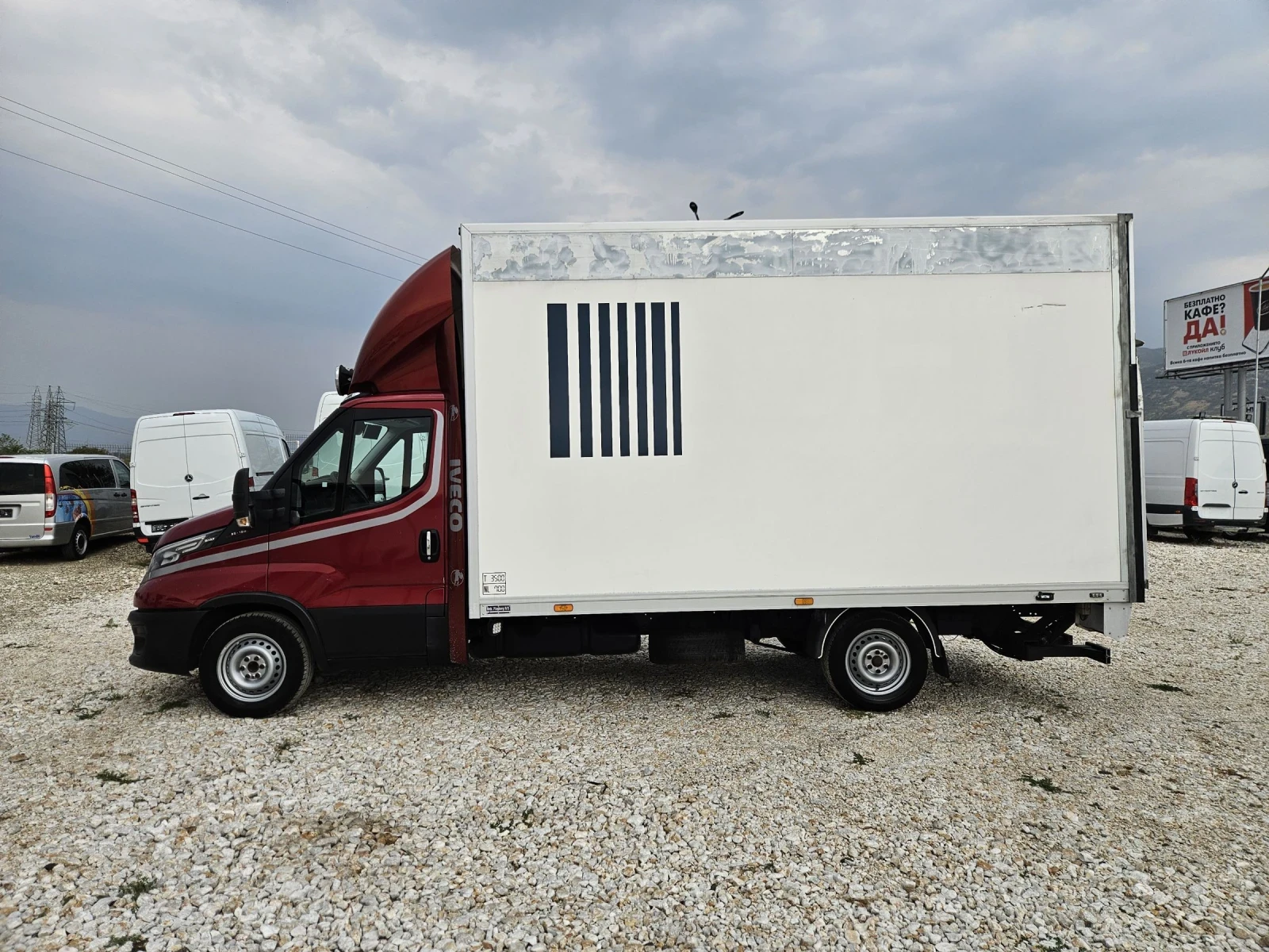 Iveco Daily 35-180, 3.0, Лед Фарове, Падащ борд - изображение 2