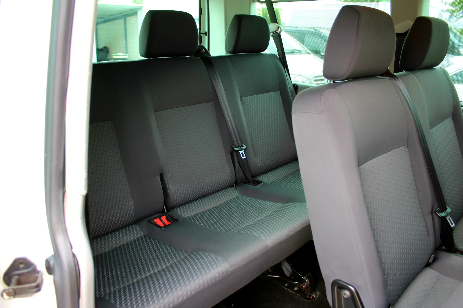 VW Caravelle 2.0TDI 8+ 1* СОБСТВЕН ЛИЗИНГ, снимка 15 - Бусове и автобуси - 54485789
