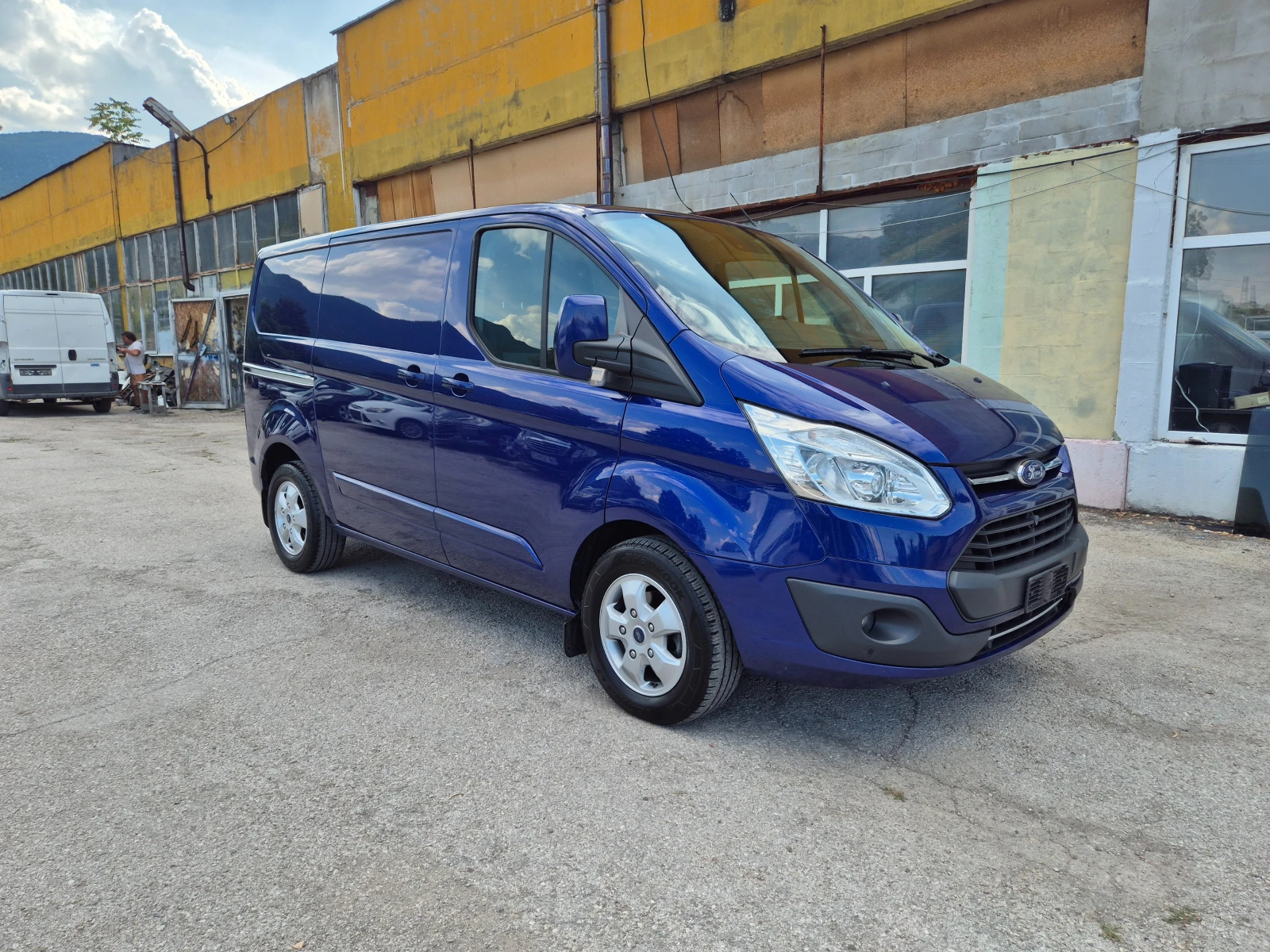Ford Transit 2.0D KLIMA ITALY УНИКАТ, снимка 3 - Бусове и автобуси - 55342015