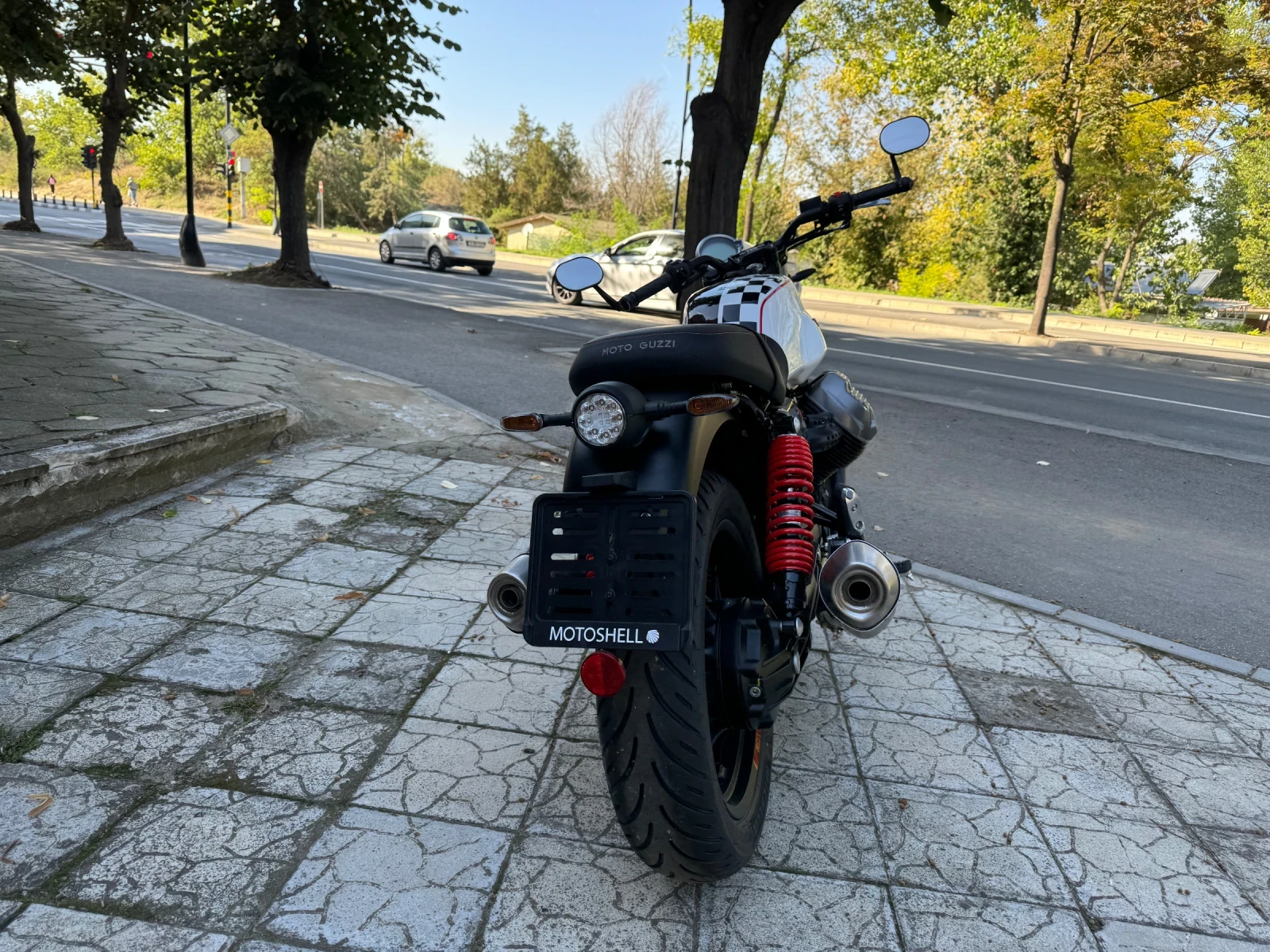 Moto Guzzi V 7 Stone Ten - изображение 4