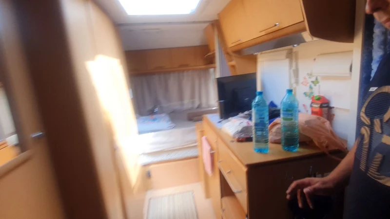 Каравана Chateau 463 C, снимка 16 - Каравани и кемпери - 52262825