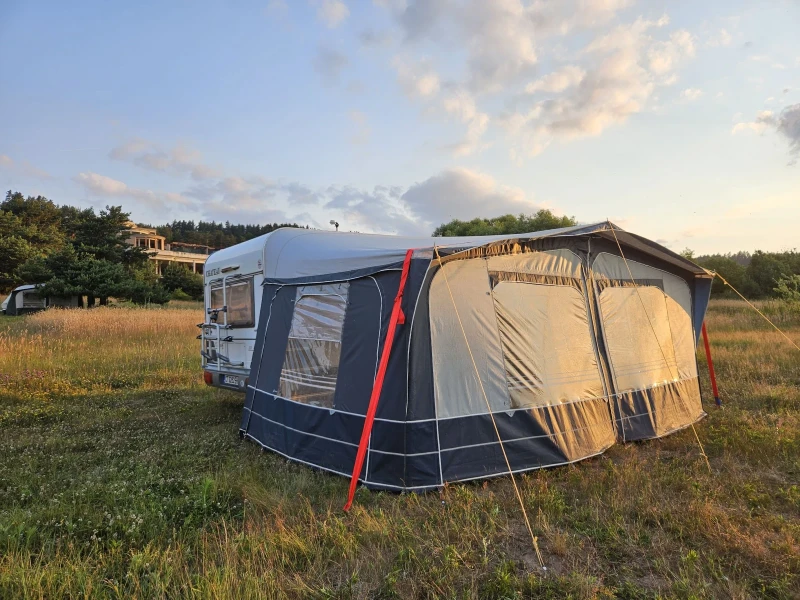 Каравана Chateau 463 C, снимка 8 - Каравани и кемпери - 52262825