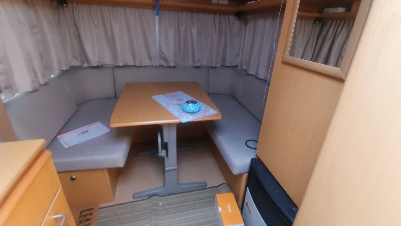 Каравана Chateau 463 C, снимка 13 - Каравани и кемпери - 52262825