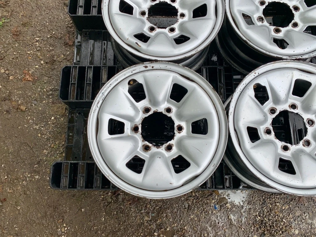   Toyota Hilux | Mobile.bg   5