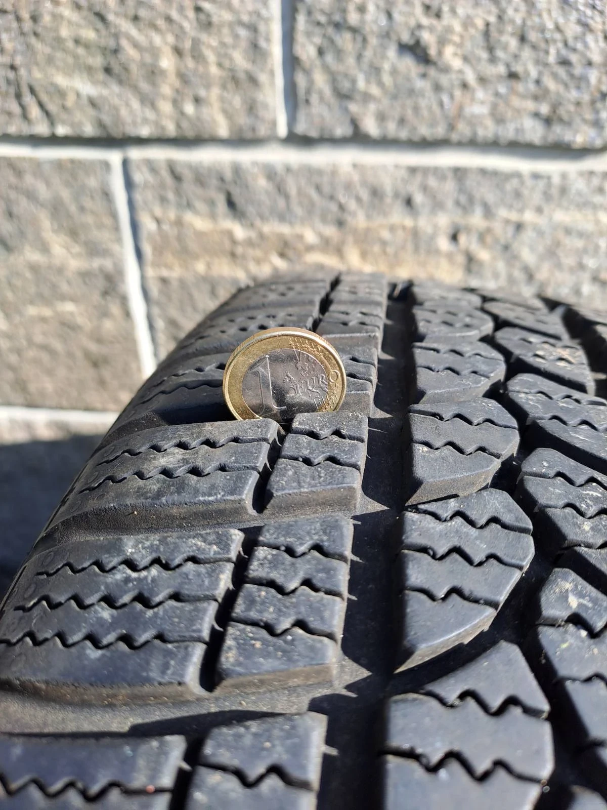 ���� � ������ 185/60R14 | Mobile.bg � ����������� 1