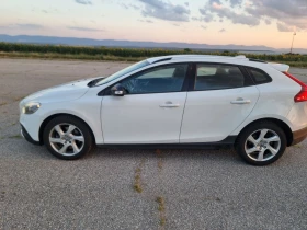 Volvo V40 Cross Country 2.0 БЕНЗИН, 180 к.с. - 5 цилиндров старият мотор , снимка 4