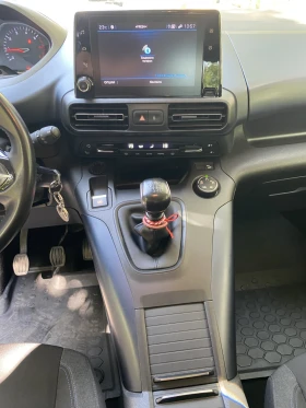 Обява за продажба на Peugeot Rifter ALLURE 1.5 BlueHDI 130 BVM6 STT E6.2 ~29 800 лв. - изображение 9
